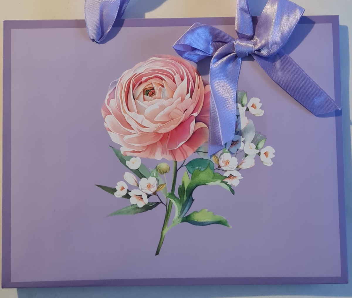 Пакет подарочный ДЕЛЮКС "Цветок на сиреневом"(СВ)