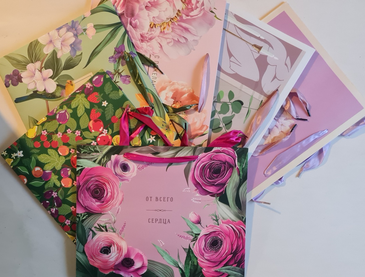 Ассортимент пакетов подарочных СТАНДАРТ ПЛЮС (ВВ) женские