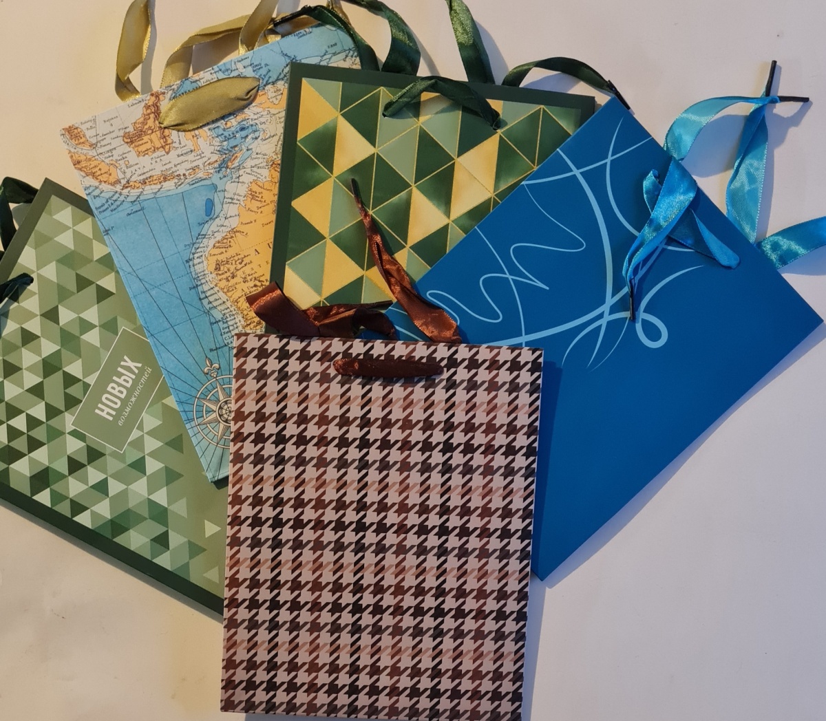 Ассортимент пакетов подарочных СТАНДАРТ ПЛЮС "Мужские" (ВС)