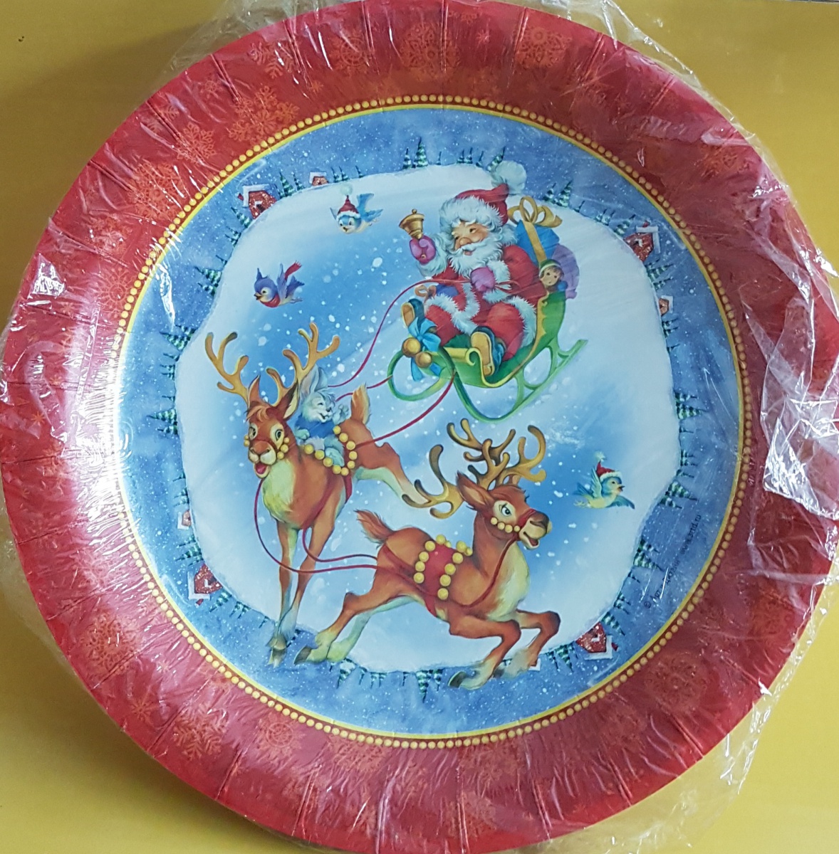 Тарелка бумажная одноразовая новогодняя "Весёлый Дед Мороз" (23 см)