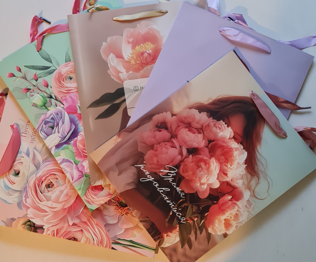 Ассортимент пакетов подарочных СТАНДАРТ ПЛЮС  (АВ) женские